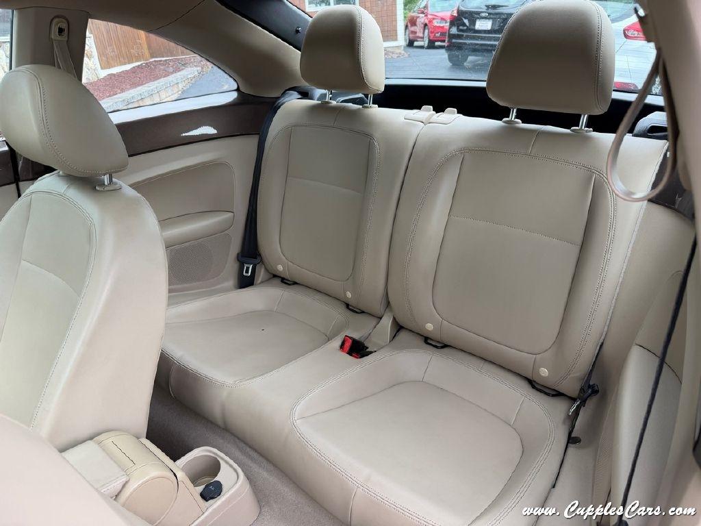 Volkswagen Beetle 1.8T 6A w/ Sunroof, Sound & Nav 2014