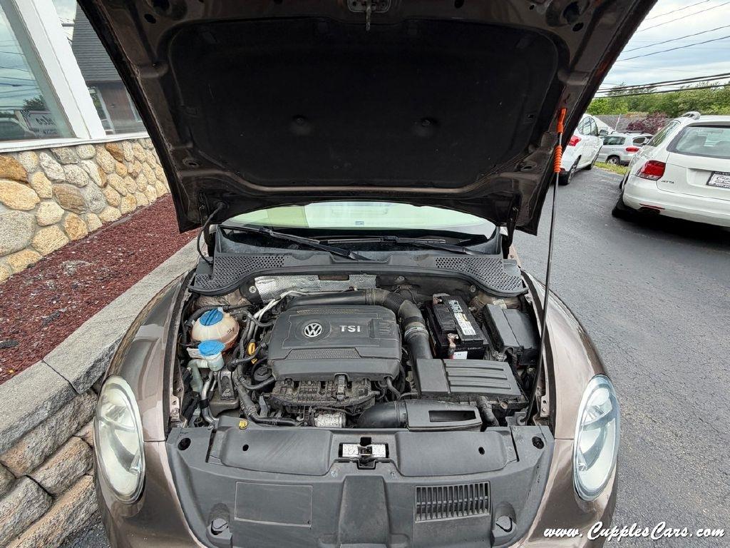Volkswagen Beetle 1.8T 6A w/ Sunroof, Sound & Nav 2014
