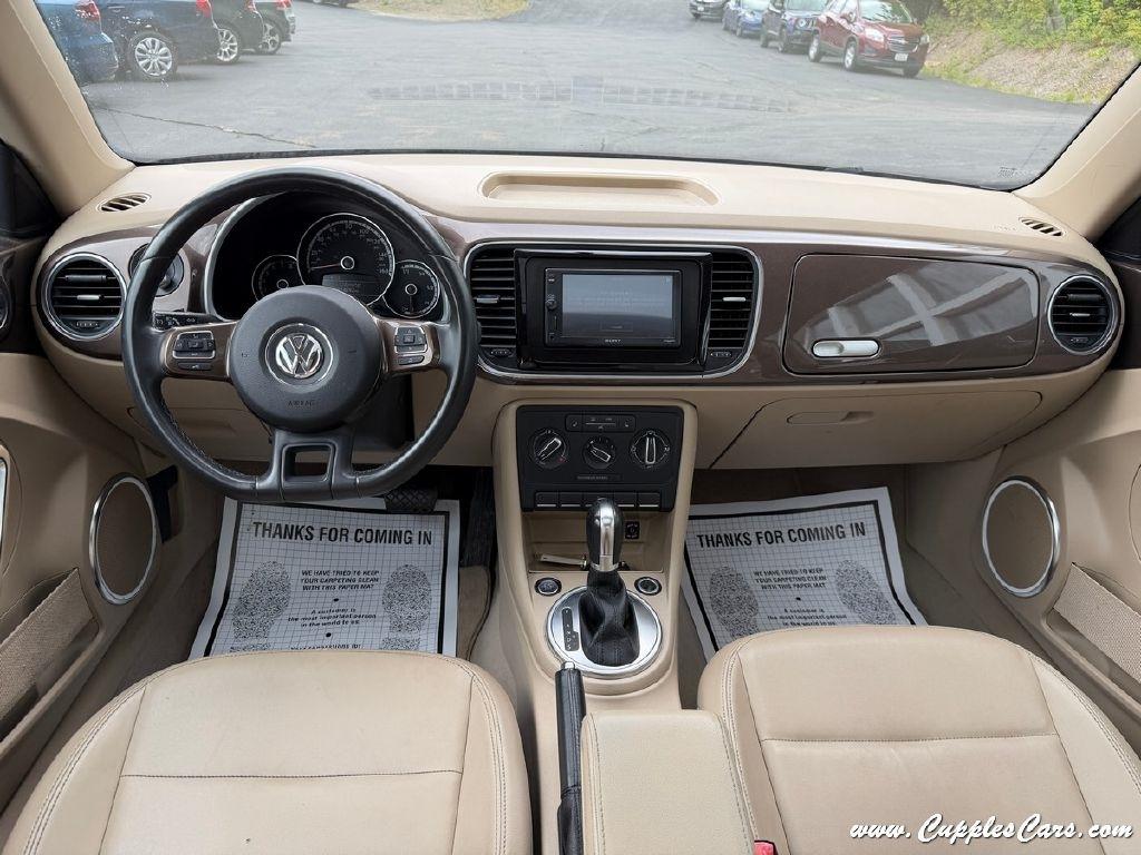 Volkswagen Beetle 1.8T 6A w/ Sunroof, Sound & Nav 2014