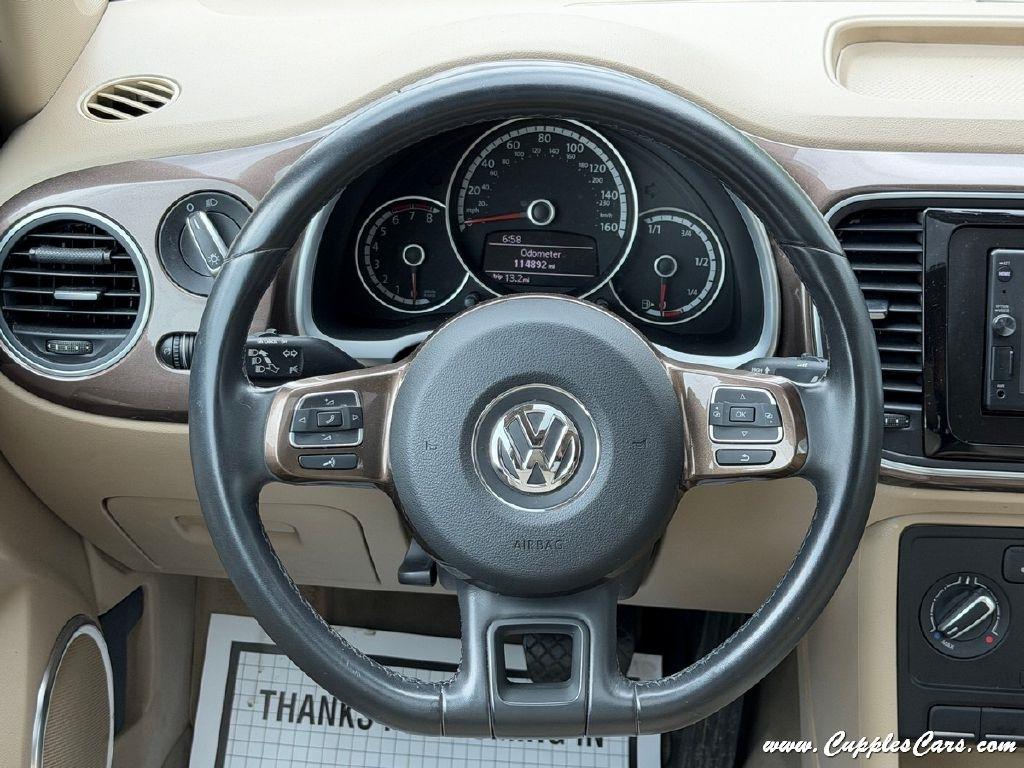 Volkswagen Beetle 1.8T 6A w/ Sunroof, Sound & Nav 2014