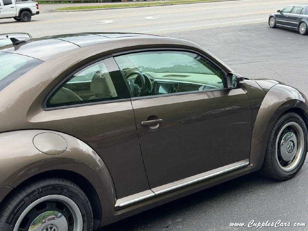 Volkswagen Beetle 1.8T 6A w/ Sunroof, Sound & Nav 2014