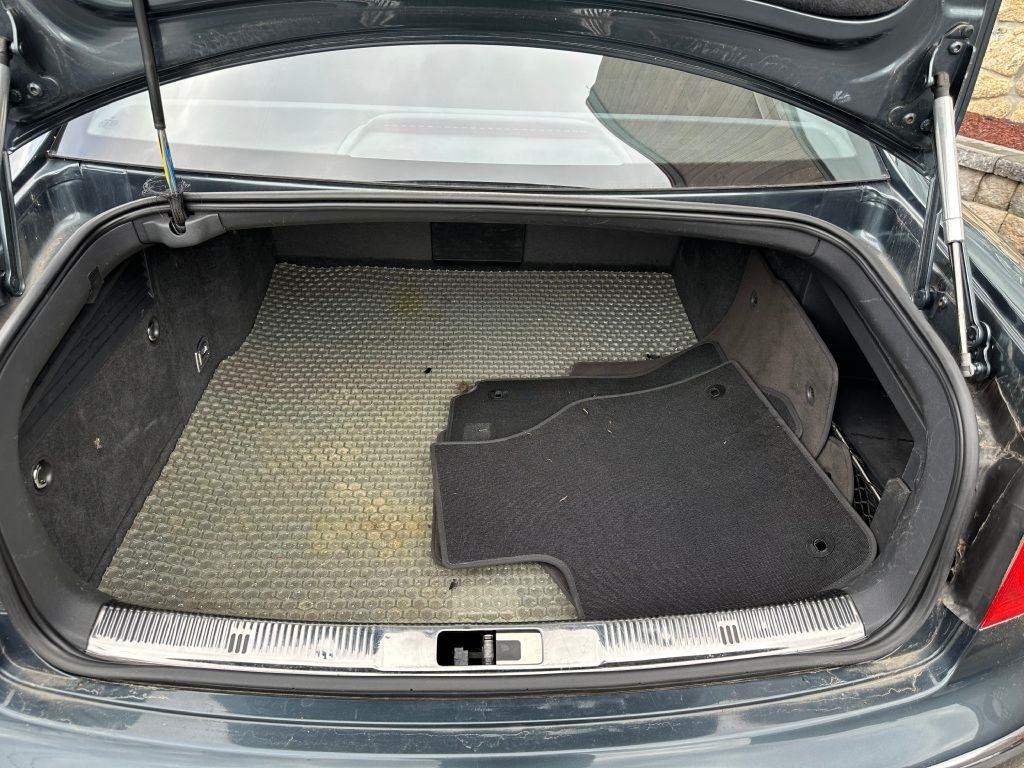 Volkswagen Phaeton  2005