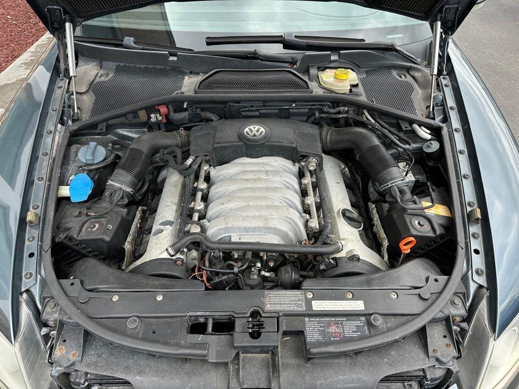 Volkswagen Phaeton  2005