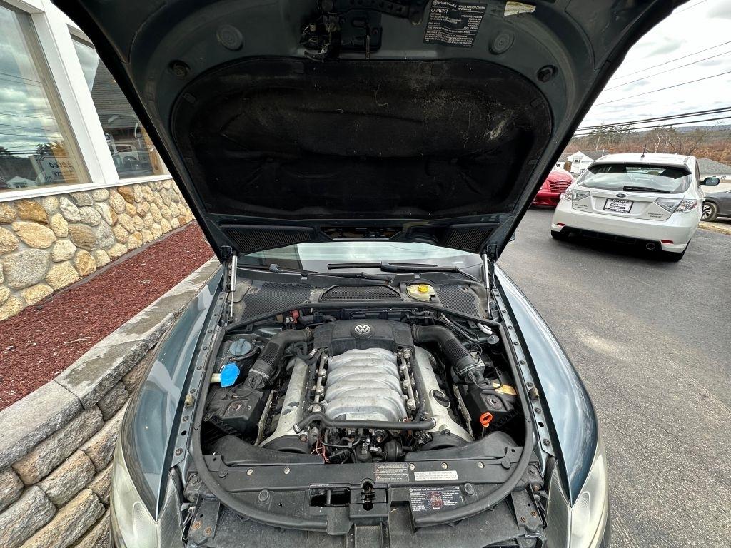 Volkswagen Phaeton  2005