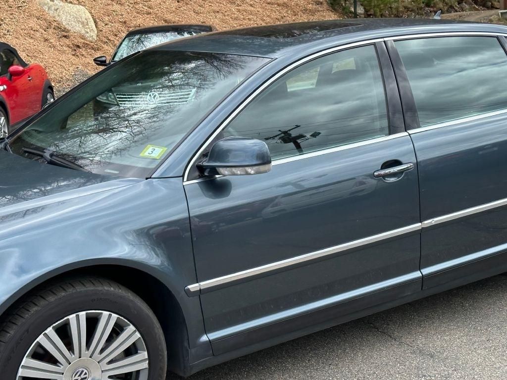 Volkswagen Phaeton  2005