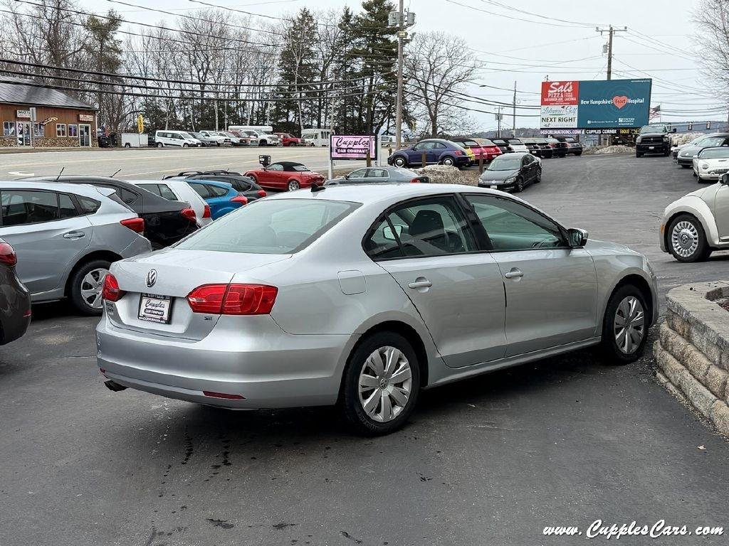 Volkswagen Jetta  2014