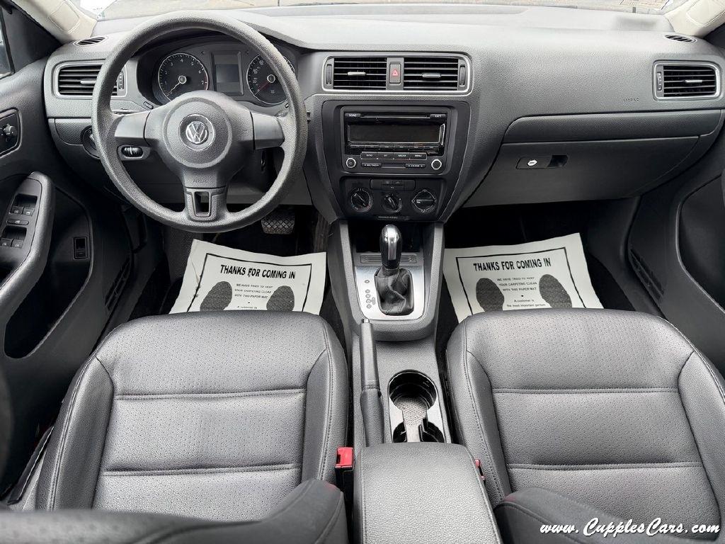 Volkswagen Jetta  2014