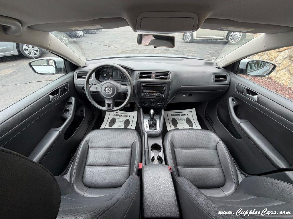 Volkswagen Jetta  2014