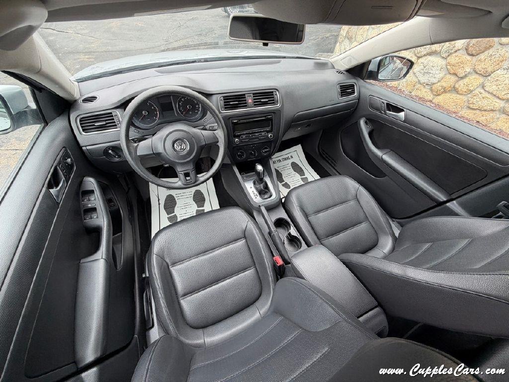 Volkswagen Jetta  2014