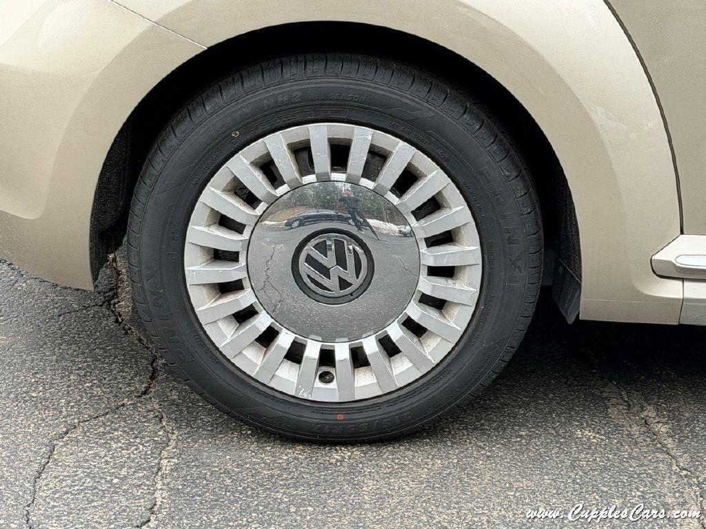 Volkswagen Beetle  2015