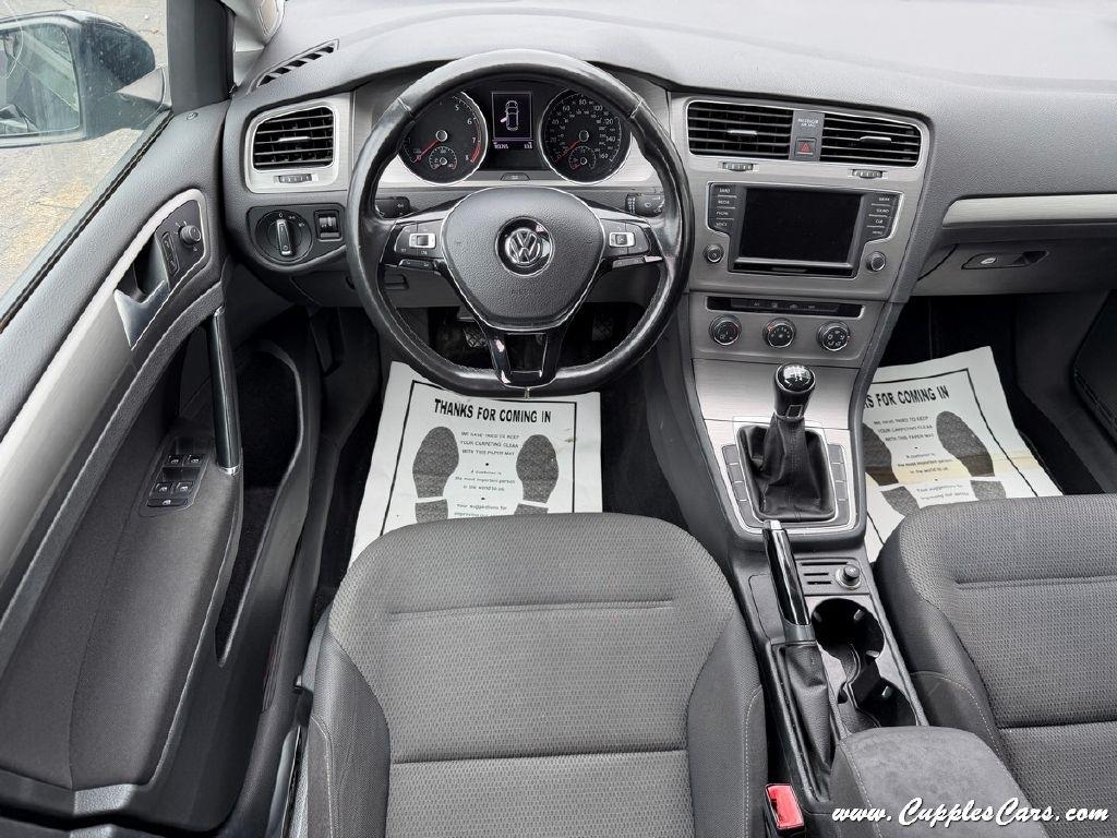 Volkswagen Golf  2016