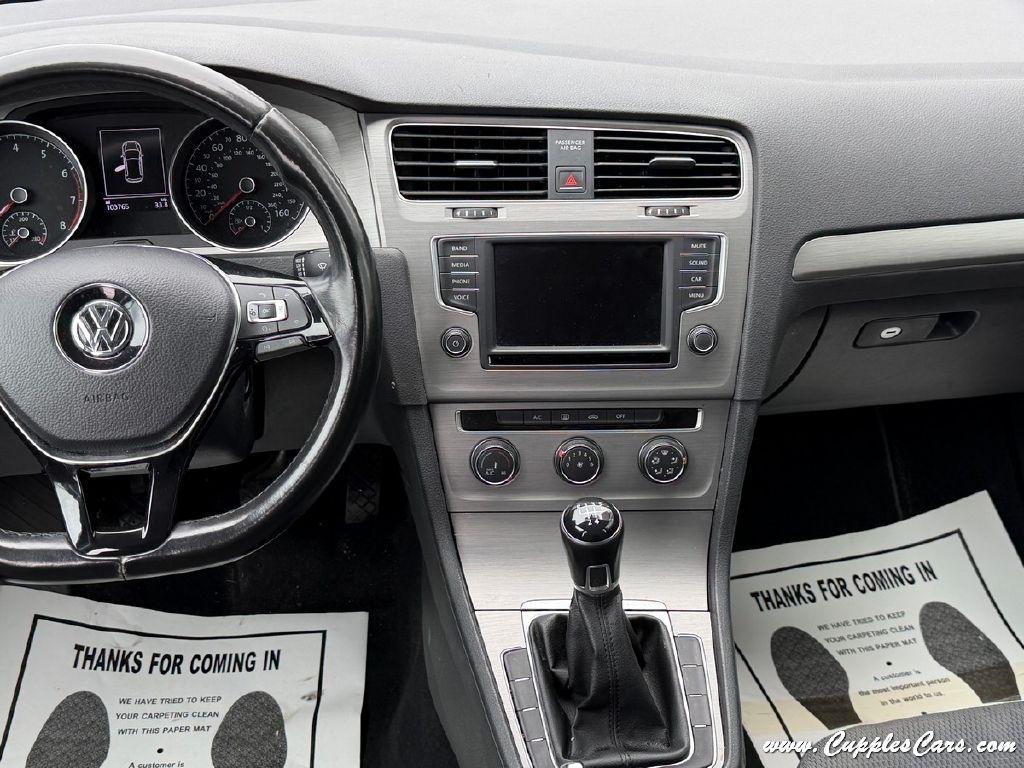 Volkswagen Golf  2016