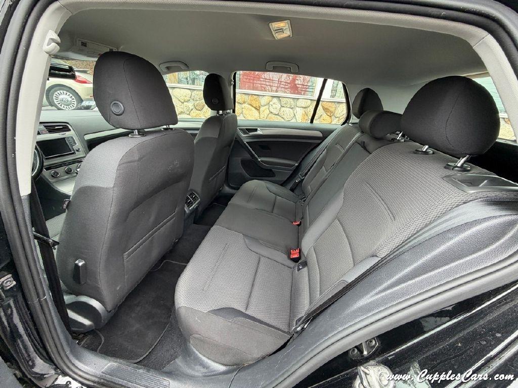 Volkswagen Golf  2016