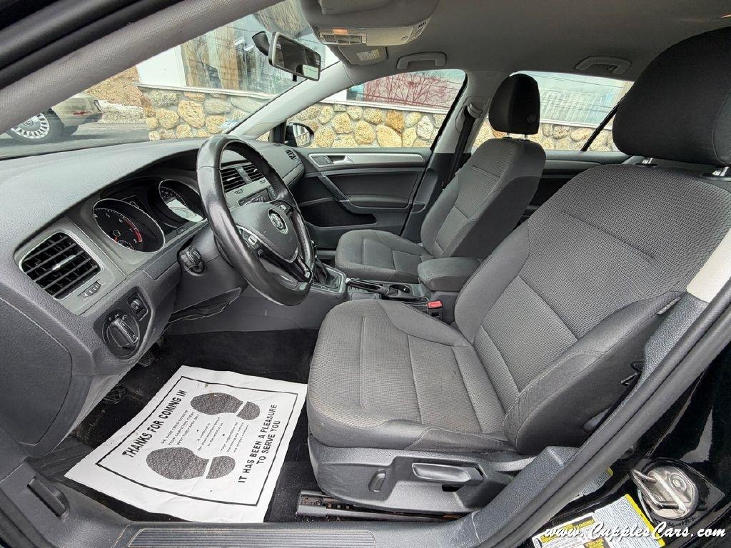 Volkswagen Golf  2016