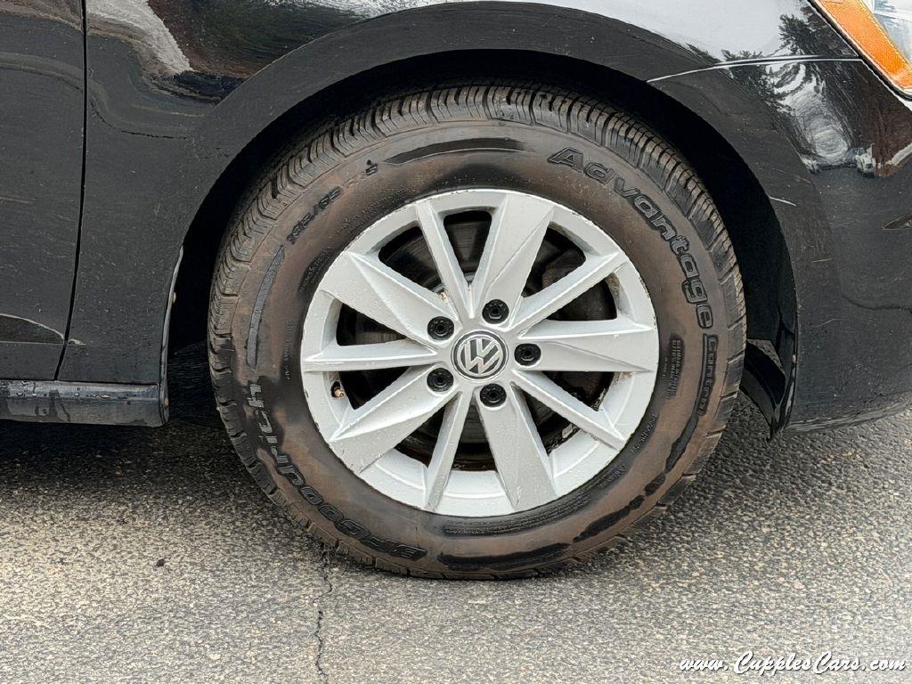 Volkswagen Golf  2016