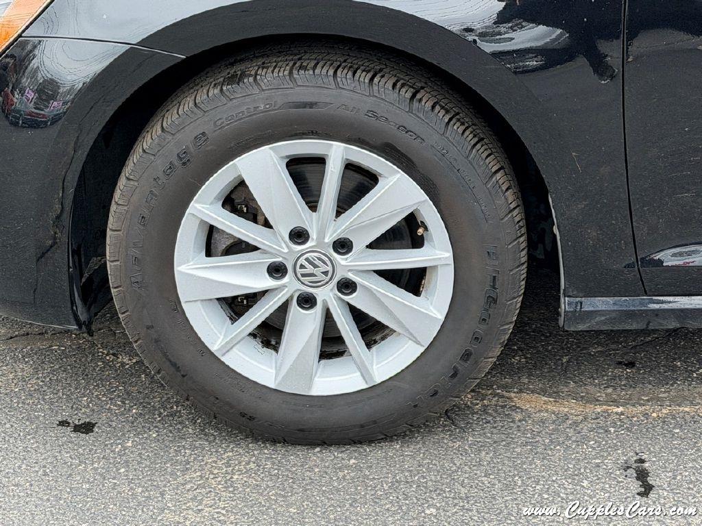 Volkswagen Golf  2016