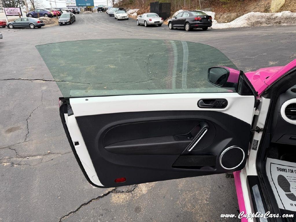 Volkswagen Beetle  2012