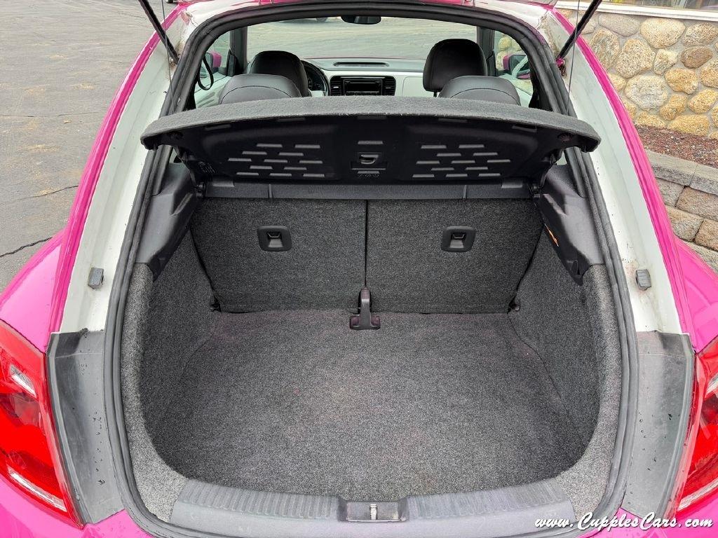 Volkswagen Beetle  2012