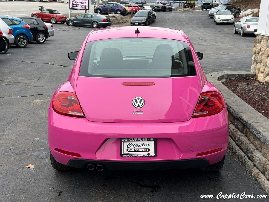 Volkswagen Beetle  2012