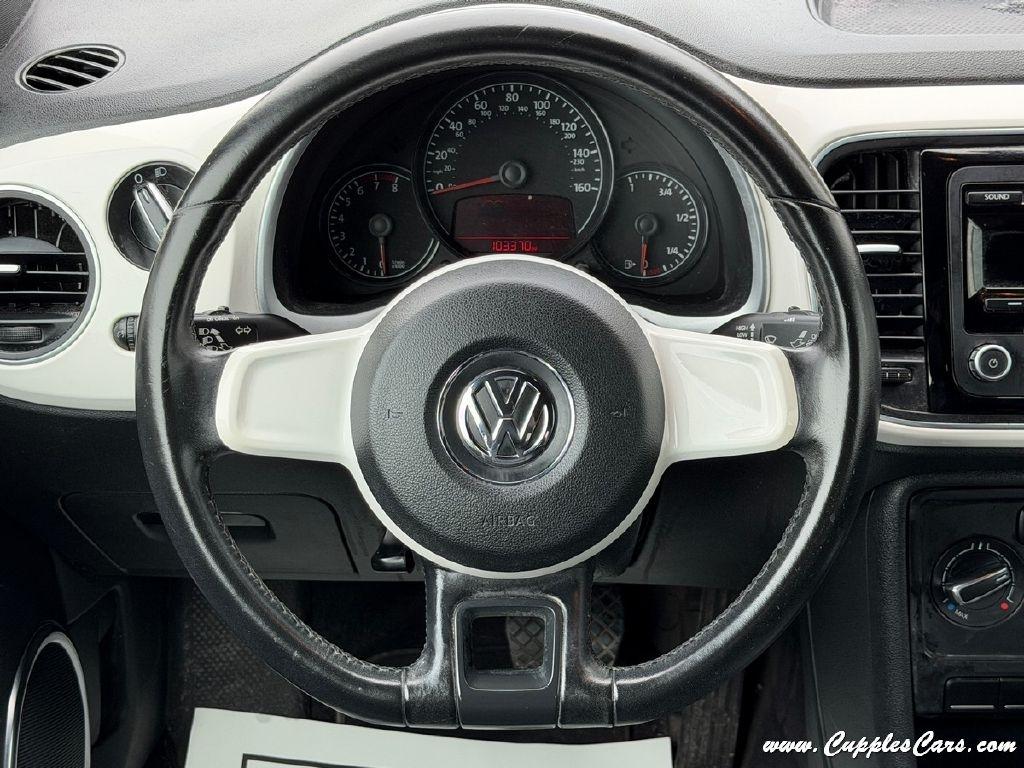Volkswagen Beetle  2012