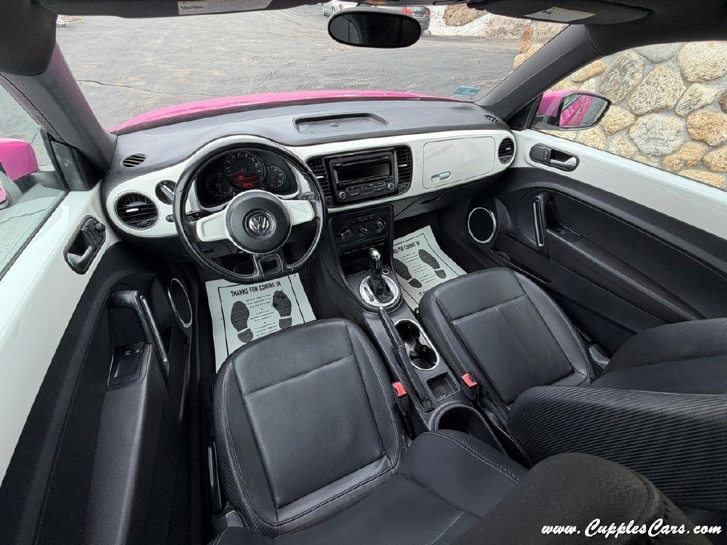 Volkswagen Beetle  2012