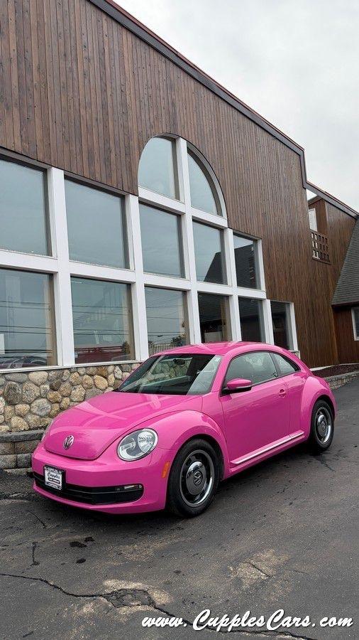 Volkswagen Beetle  2012