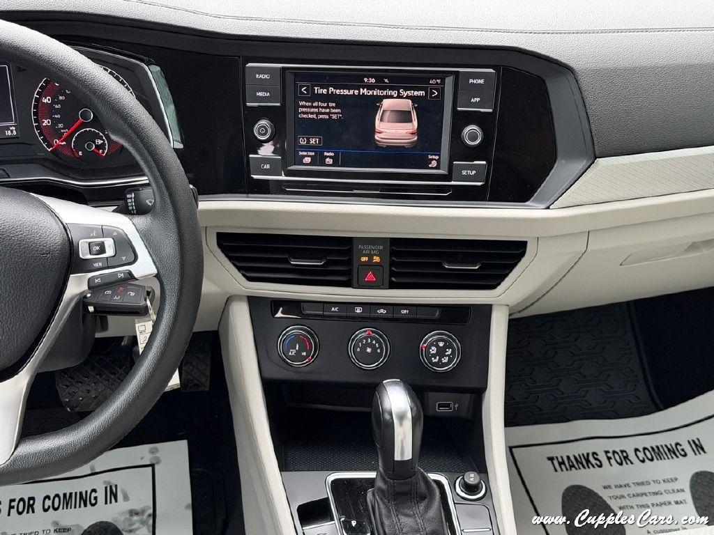 Volkswagen Jetta  2019