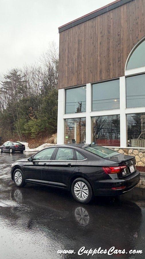 Volkswagen Jetta  2019