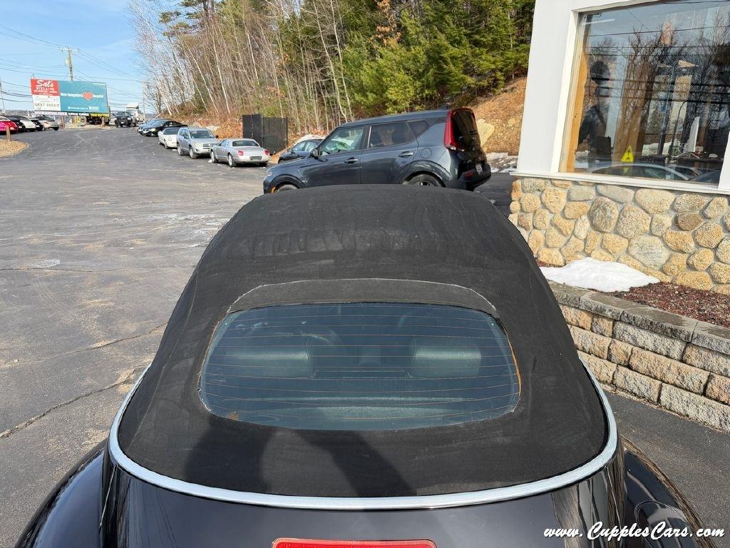 Volkswagen New Beetle  2010