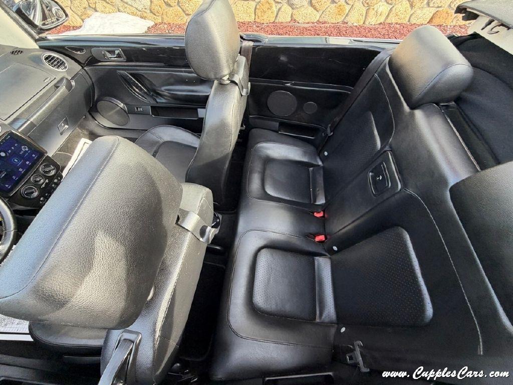 Volkswagen New Beetle  2010