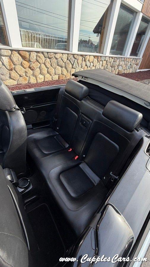 Volkswagen New Beetle  2010