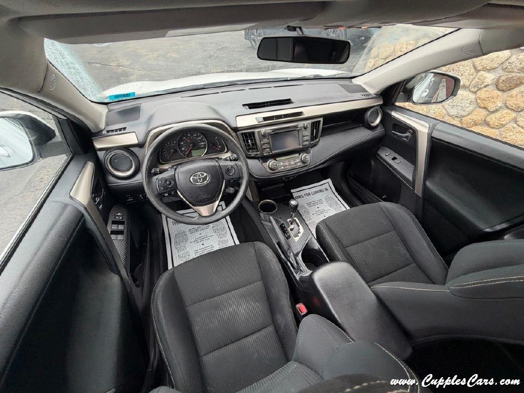 Toyota RAV4  2014