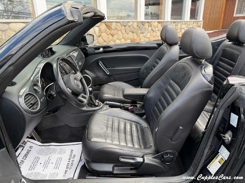 Volkswagen Beetle  2013