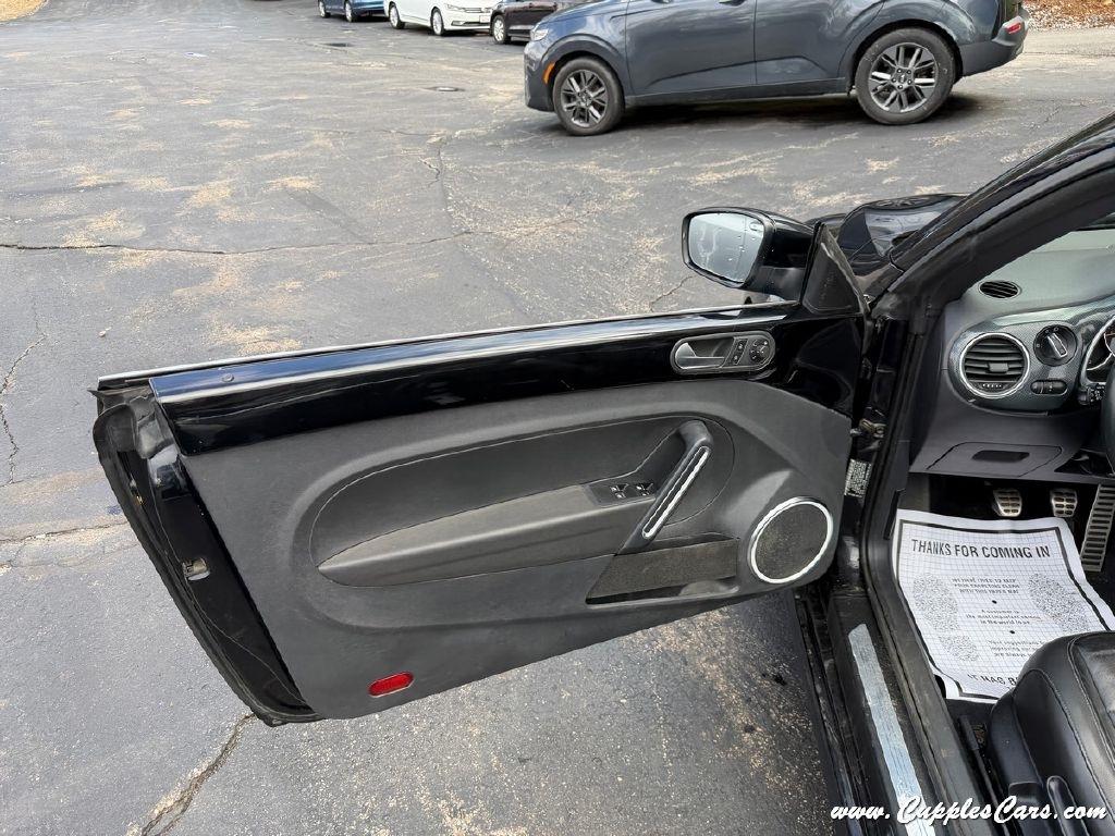 Volkswagen Beetle  2013