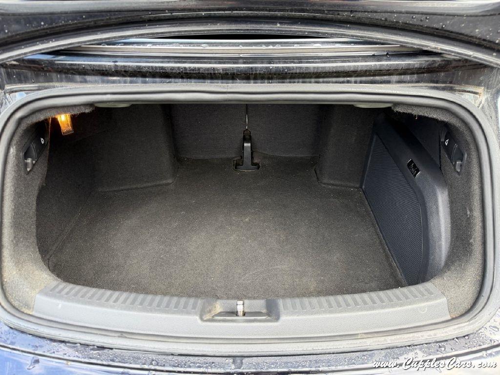 Volkswagen Beetle  2013