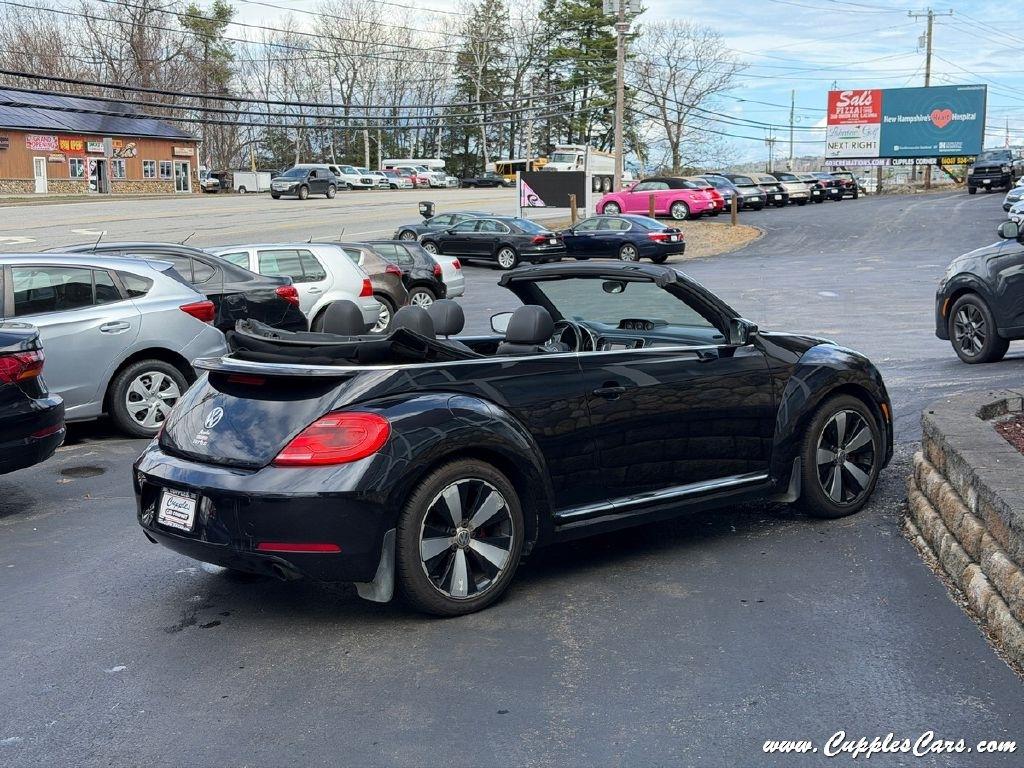 Volkswagen Beetle  2013