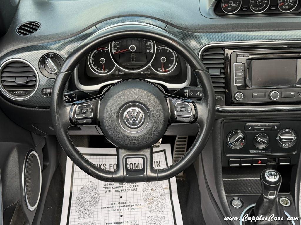 Volkswagen Beetle  2013