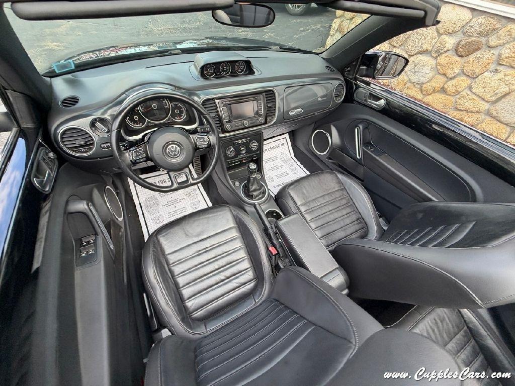 Volkswagen Beetle  2013