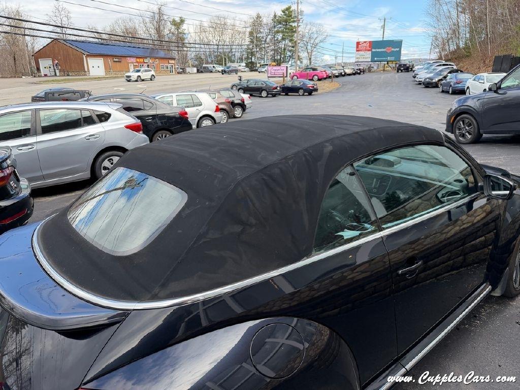 Volkswagen Beetle  2013