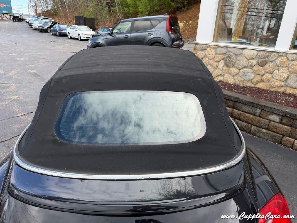 Volkswagen Beetle  2013