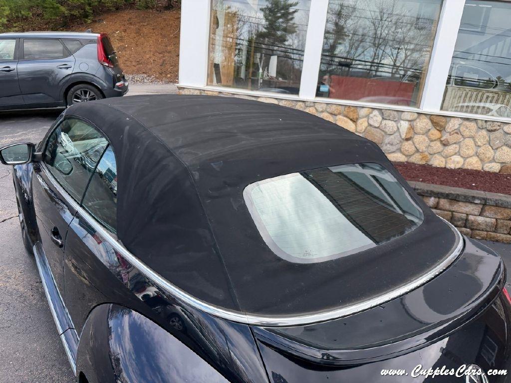 Volkswagen Beetle  2013