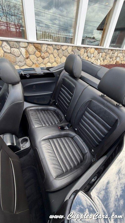 Volkswagen Beetle  2013