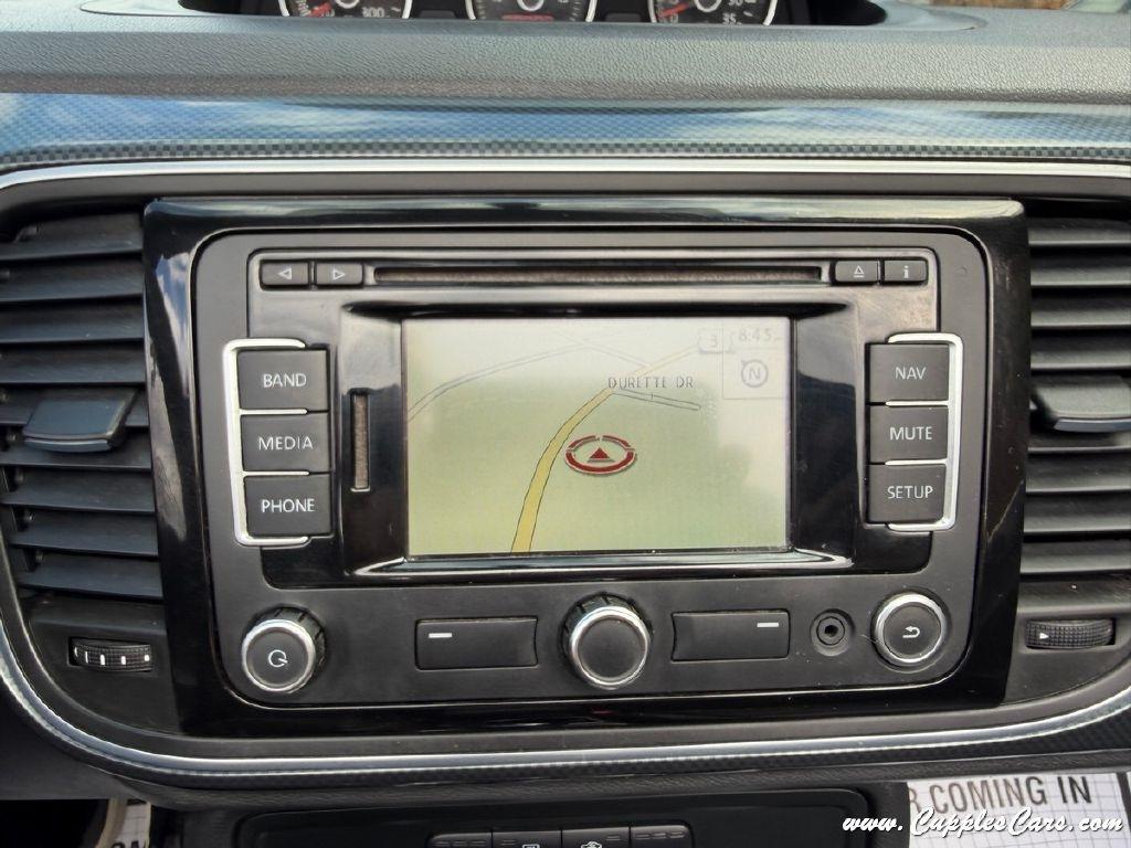 Volkswagen Beetle  2013