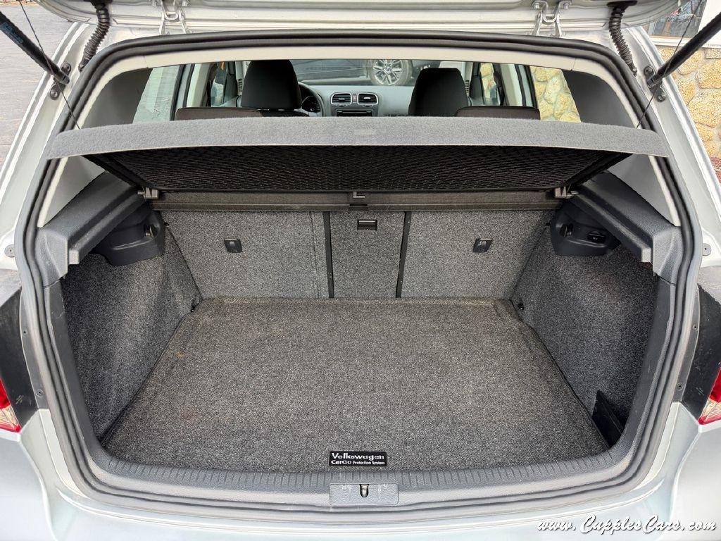 Volkswagen Golf 2.5L 4-Door PZEV 2014