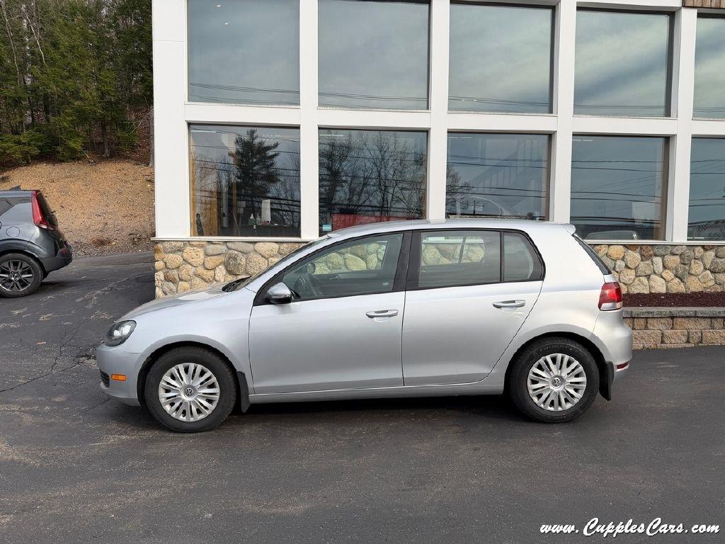Volkswagen Golf 2.5L 4-Door PZEV 2014