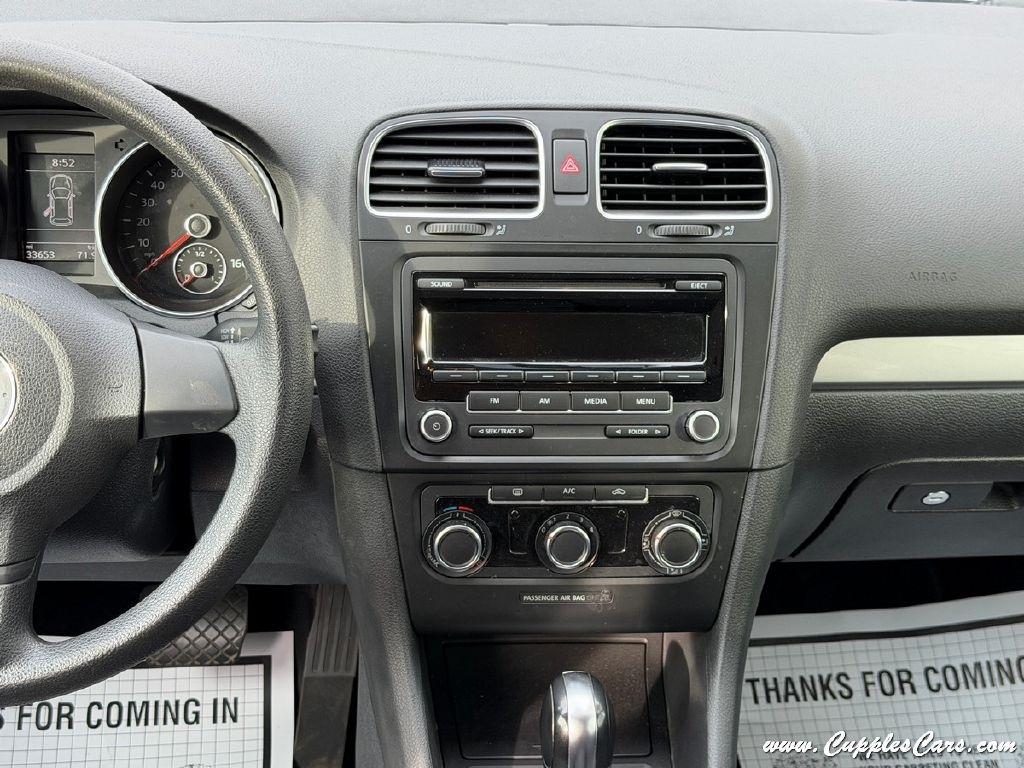 Volkswagen Golf 2.5L 4-Door PZEV 2014