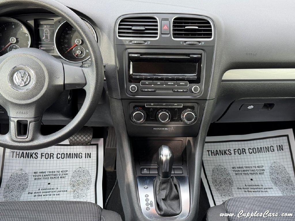 Volkswagen Golf 2.5L 4-Door PZEV 2014