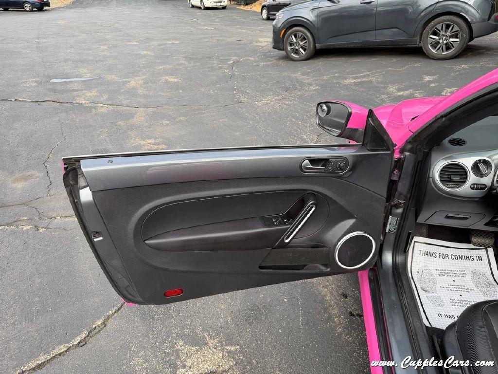 Volkswagen Beetle  2014