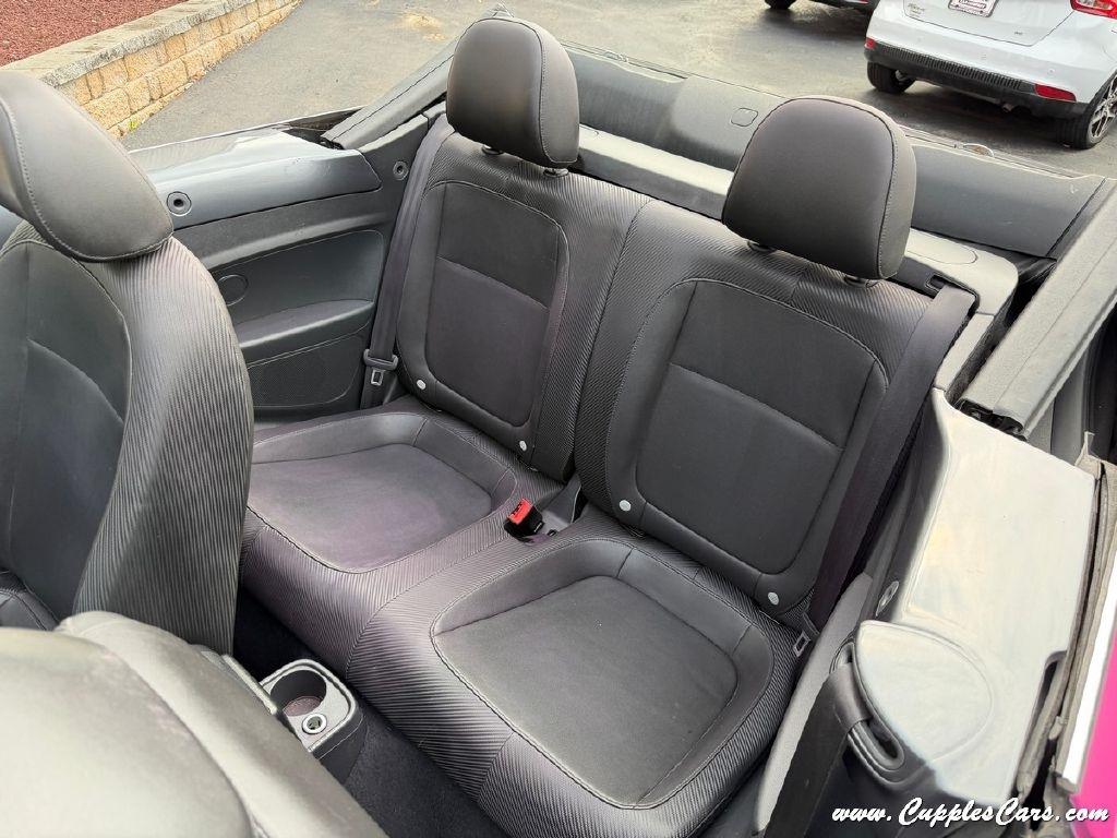 Volkswagen Beetle  2014