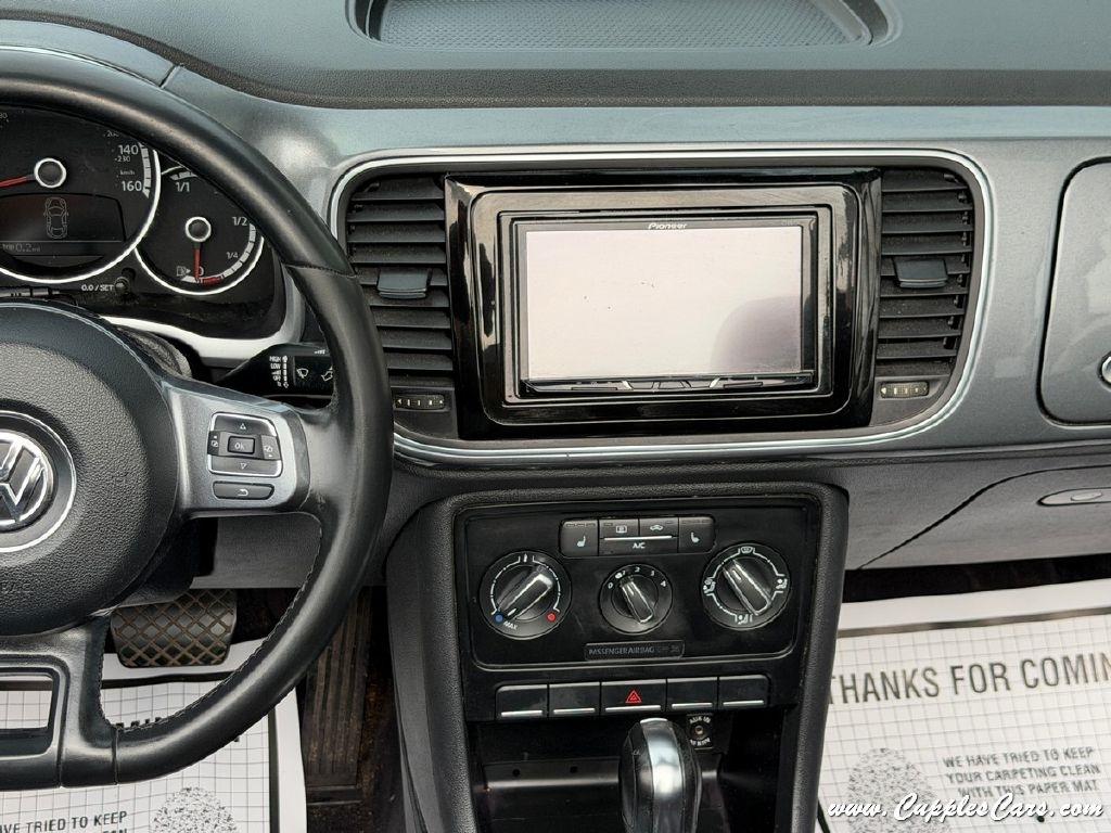 Volkswagen Beetle  2014